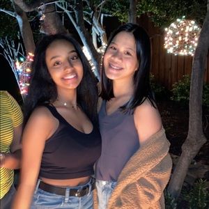 Meet your Posher, Claire